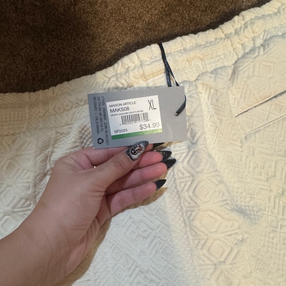 Cream Textured Shirt and Shorts Set for Men - Picture 11 of 13